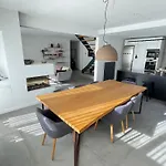 Unique Duplex